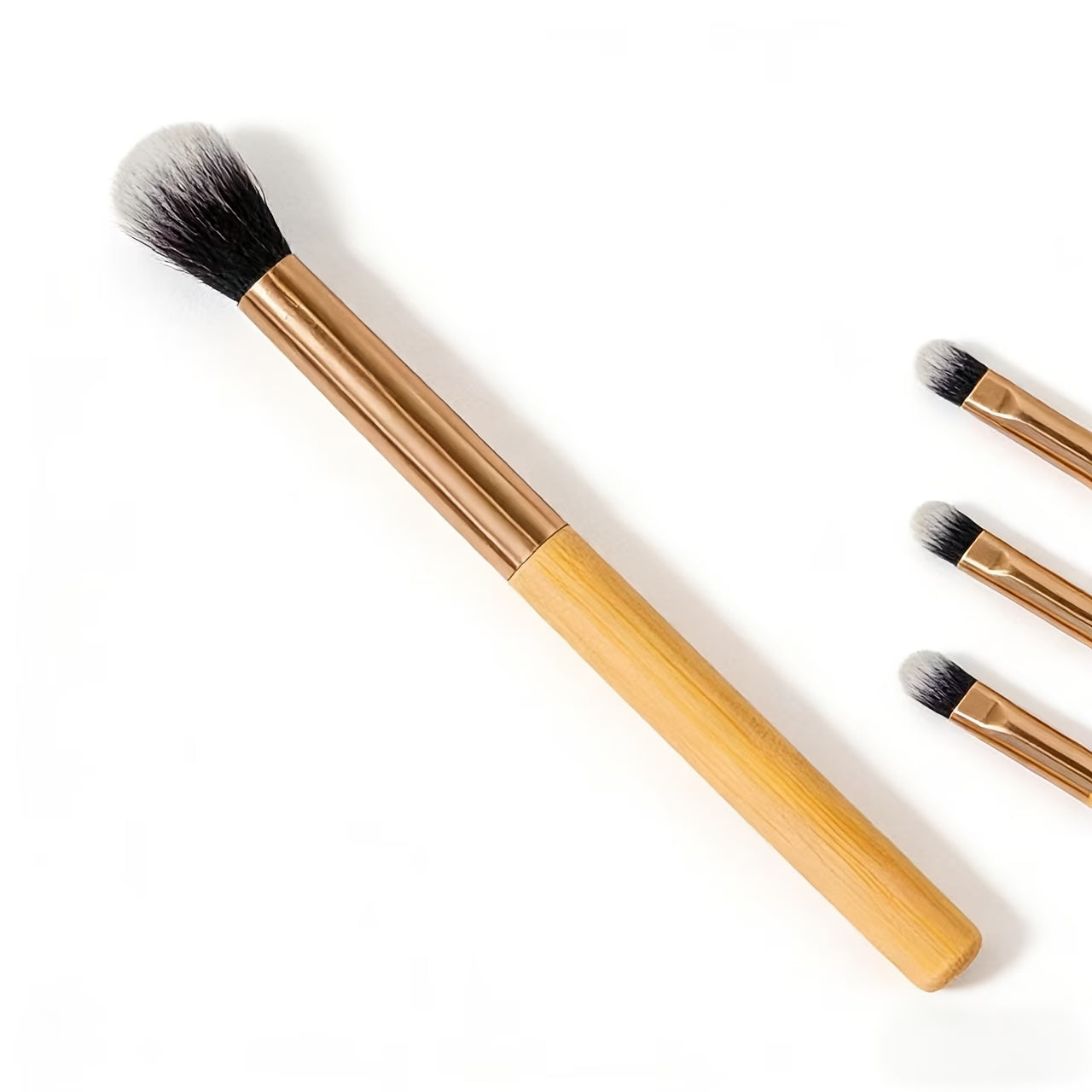 Sabrina's Concealer Paw Brush